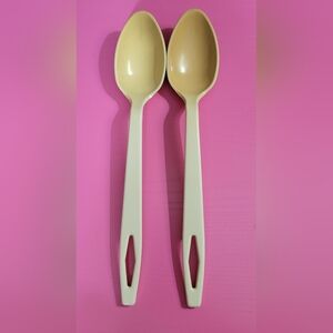 Taylor Made Set Of 2 Plastic Spoons 11"